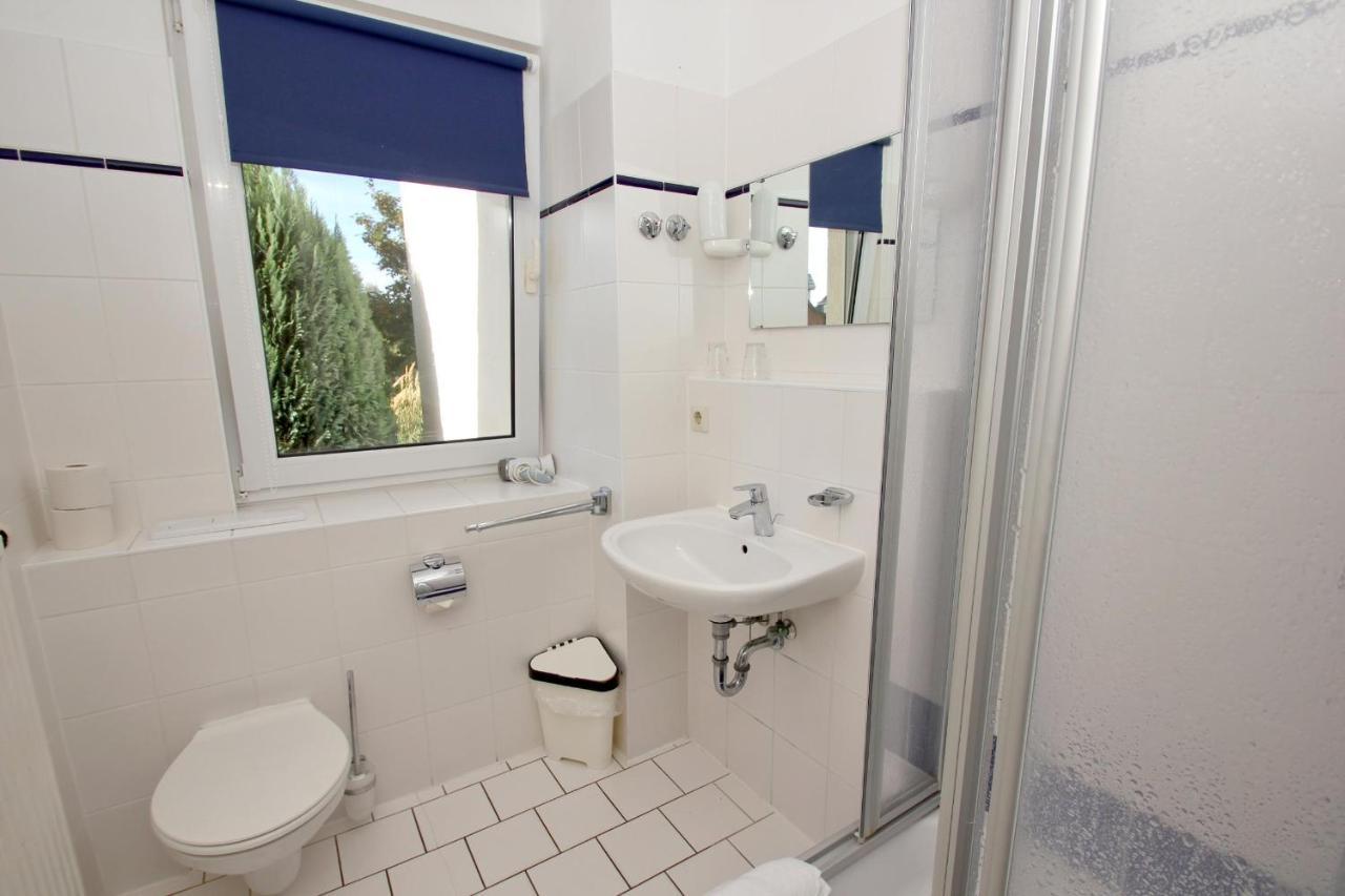 F-1010 Strandhaus Moenchgut Bed&Breakfast Dz 28 Terrasse Strandnah, Inkl Fruehstueck 로베 외부 사진